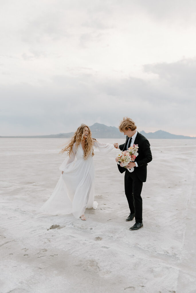 whimsical bonneville salt flats elopement