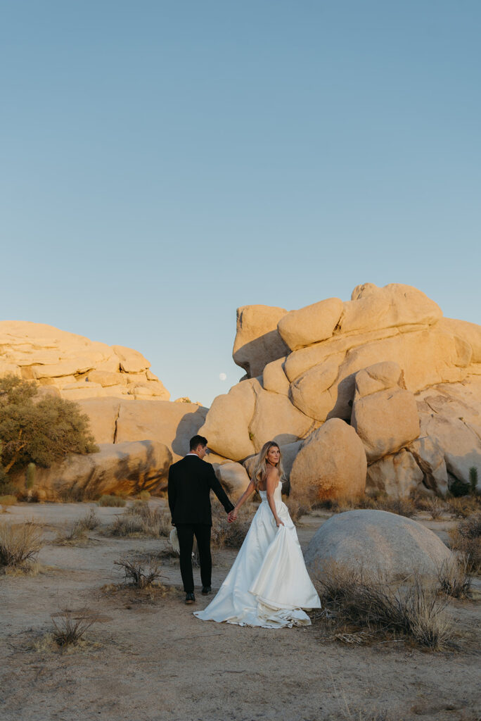 joshua tree sunset elopement at hidden valley picnic area