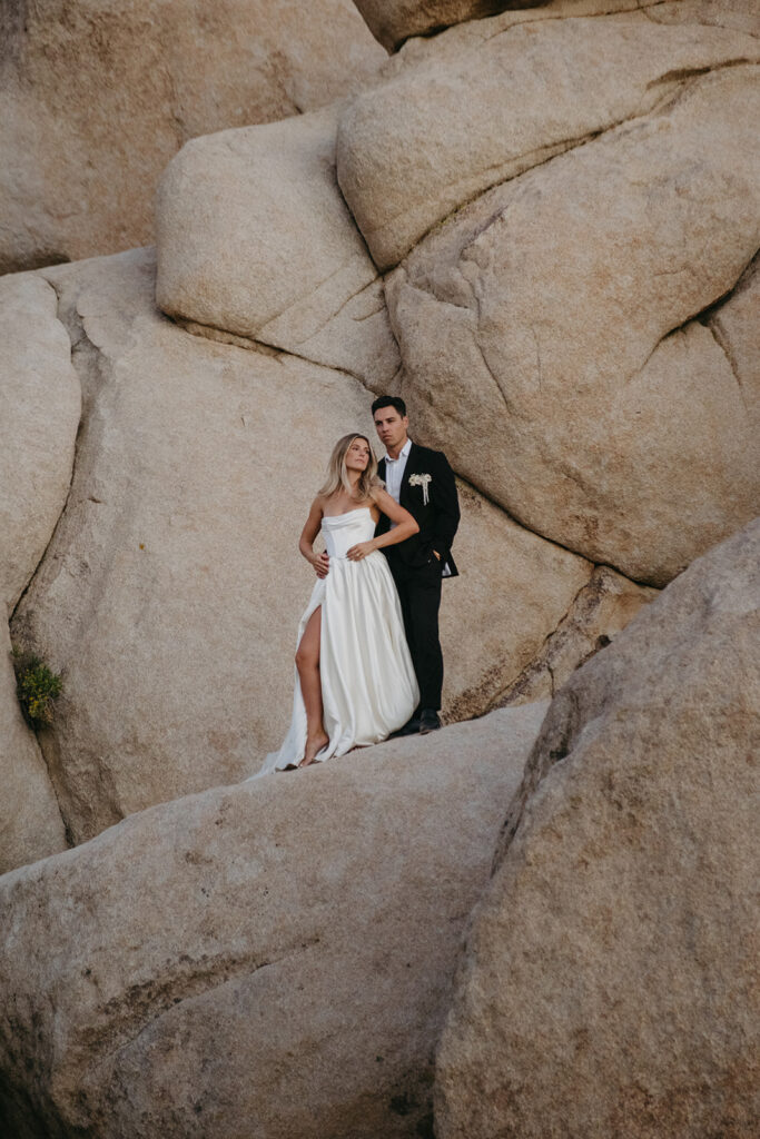 joshua tree sunset elopement at hidden valley picnic area