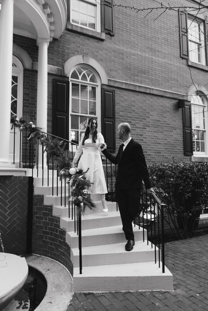 playful elopement couple at old town alexandria